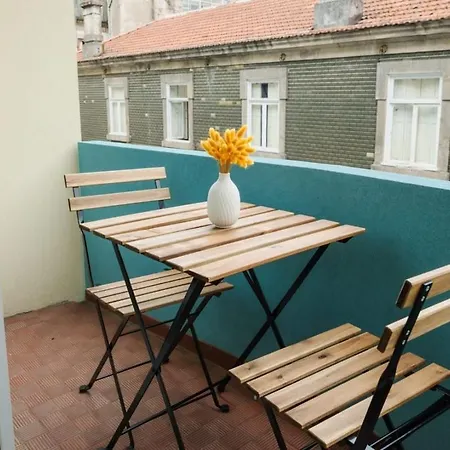 Apartment Sunny And Spacious House, 4bd 3bath Downtown
